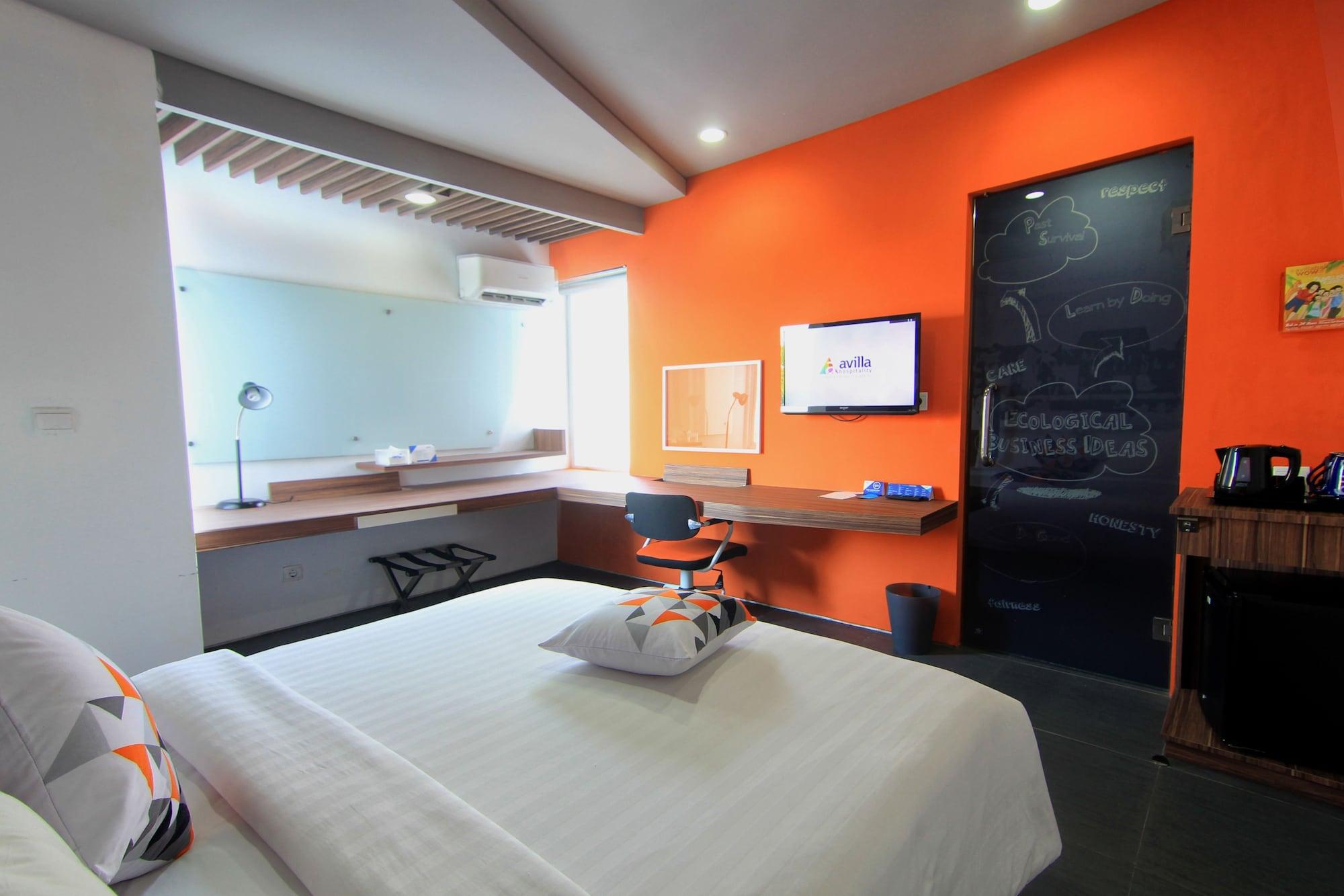 Berry Biz Hotel Семіньяк Екстер'єр фото