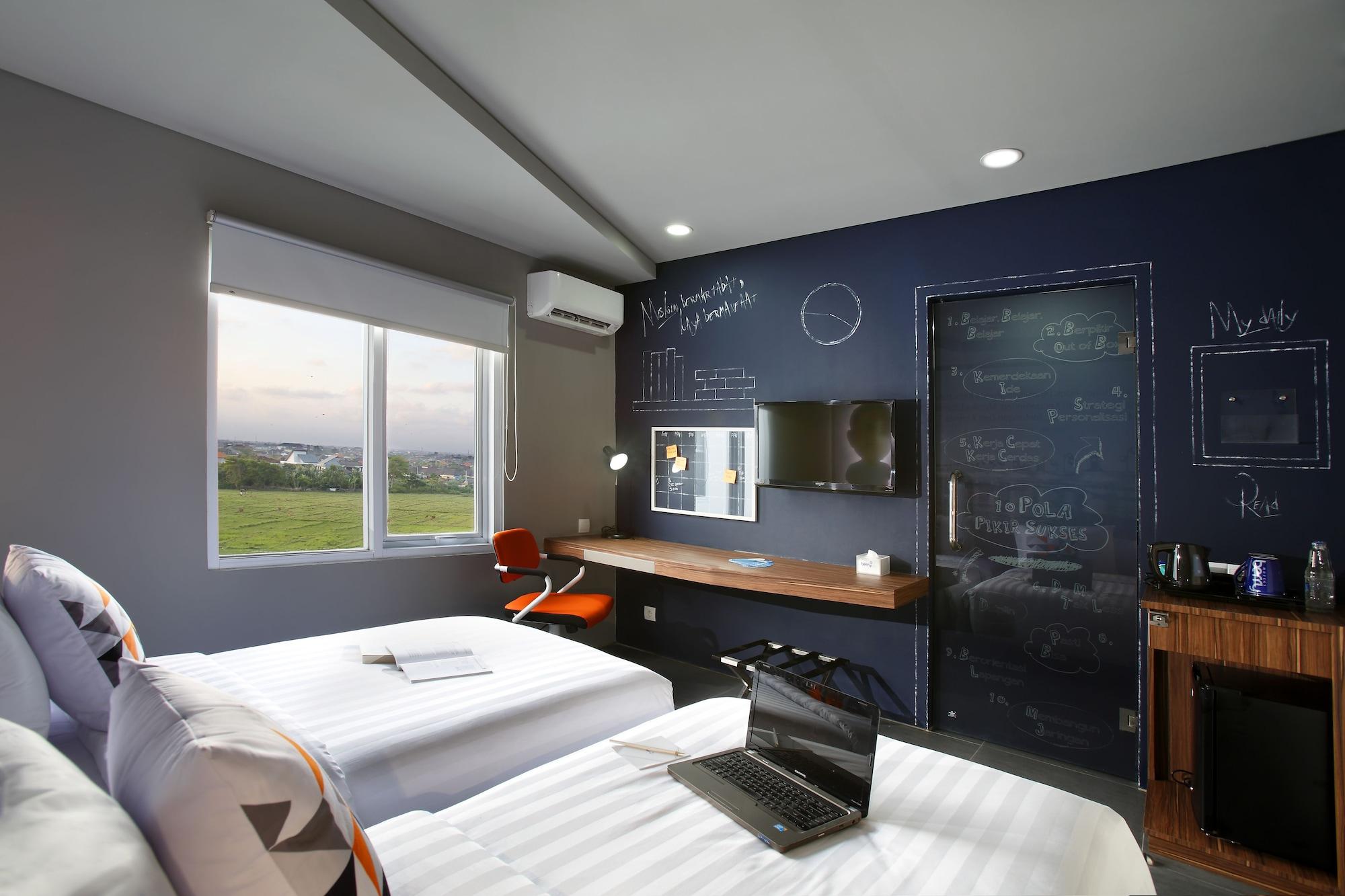 Berry Biz Hotel Семіньяк Екстер'єр фото