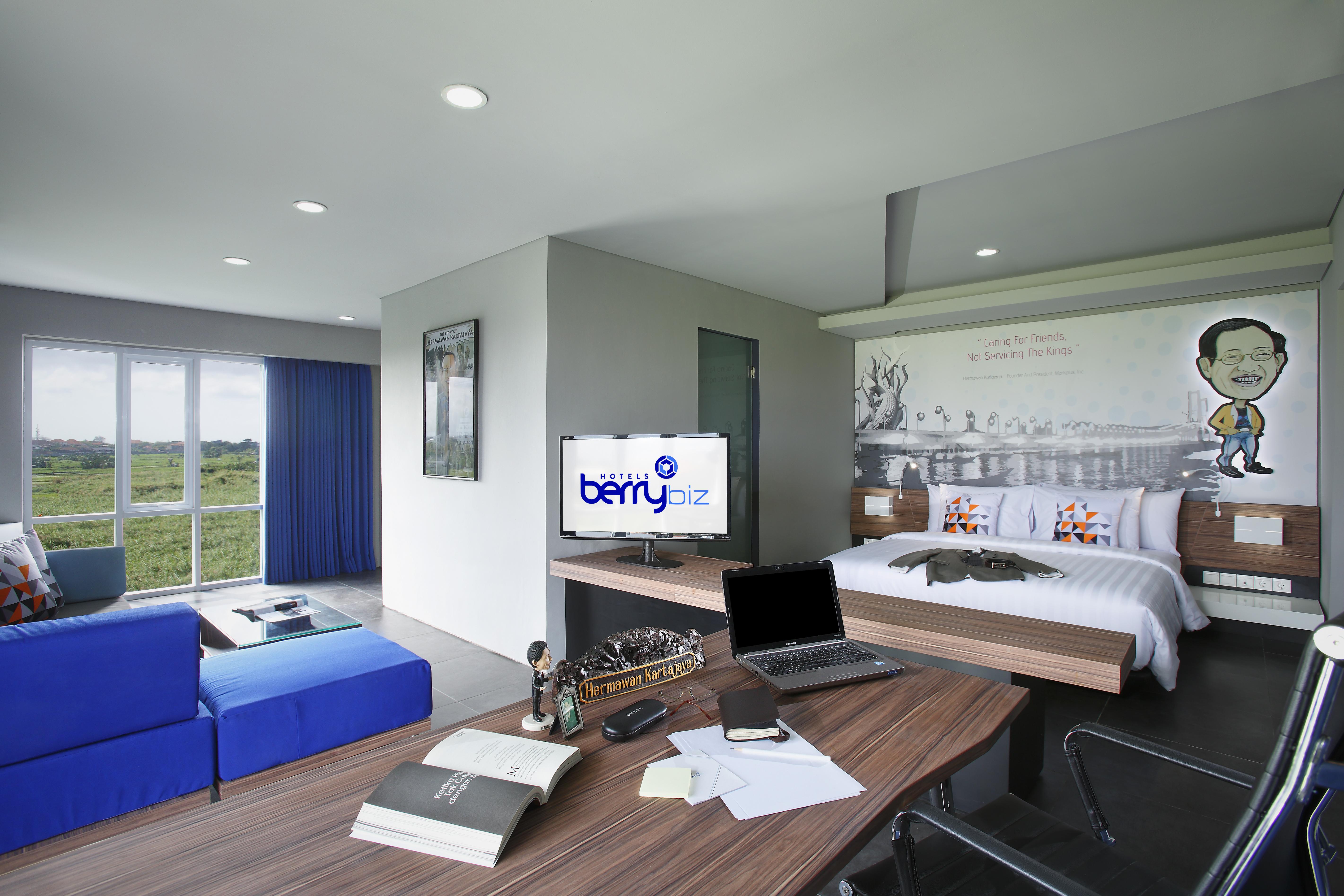 Berry Biz Hotel Семіньяк Екстер'єр фото